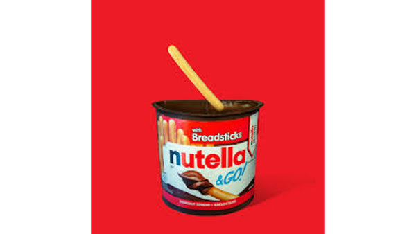 نوتلا با نان تست